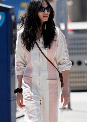 Jessica Gomes out in Sydney