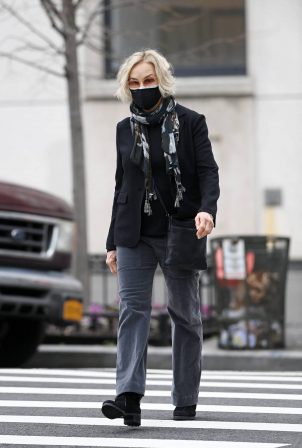 Jessica Lange - Shopping candids on Madison Avenue in New York