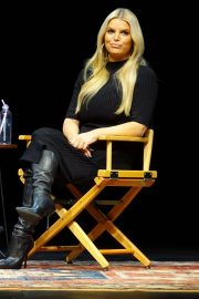 Jessica Simpson - 'God Bless You Guys' Book Event in LA