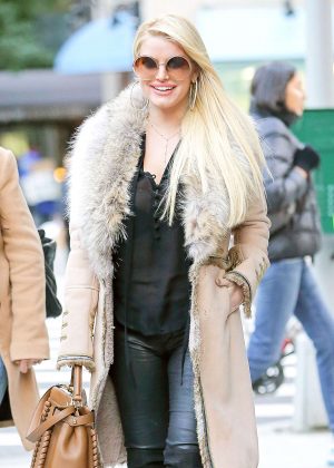 Jessica Simpson Leaving Rosa Mexicano restaurant in NYC