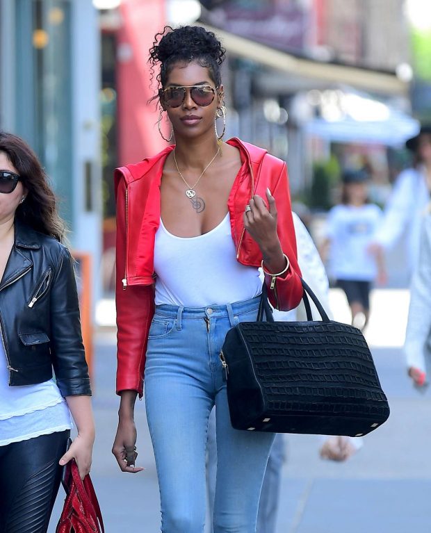 Jessica White in White Tank top - Out in NYC