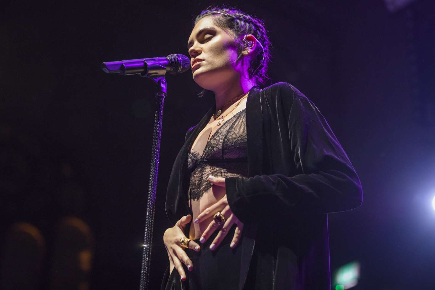 Jessie J 2017 : Jessie J: Performing at Manchester Albert Hall -06