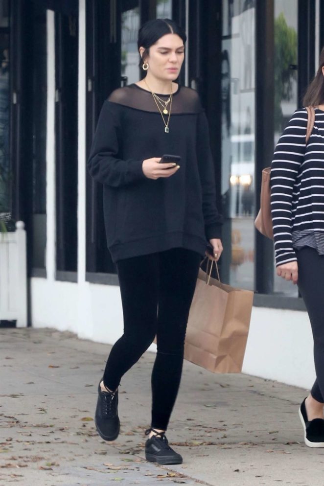 Jessie J - Shopping in West Hollywood
