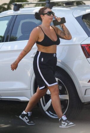 Jesy Nelson - Out for a walk in Calabasas