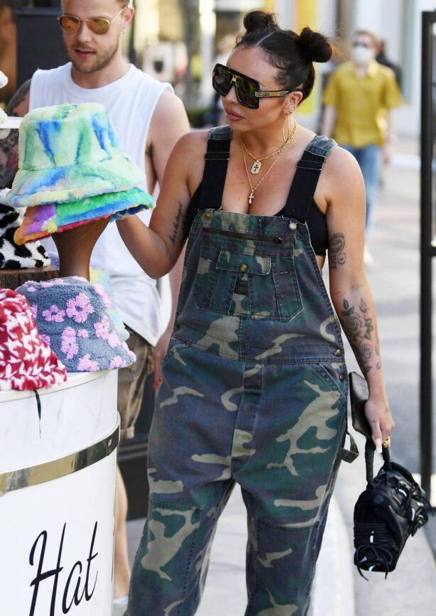 Jesy Nelson - Shopping in West Hollywood