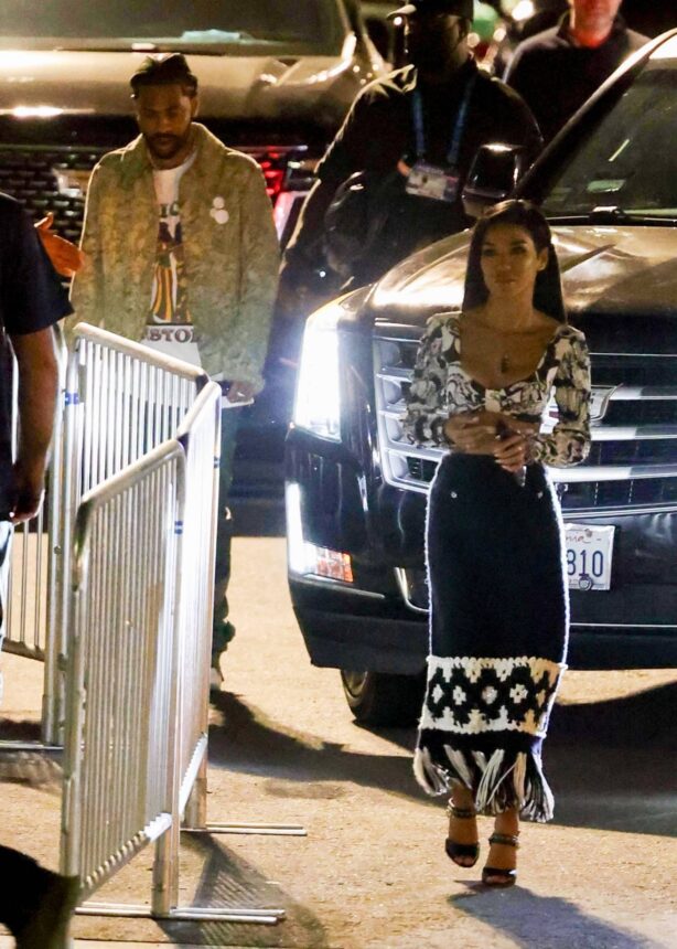 Jhene Aiko - Leaves after the Rams win Super Bowl LVI at SoFi Stadium in Inglewood