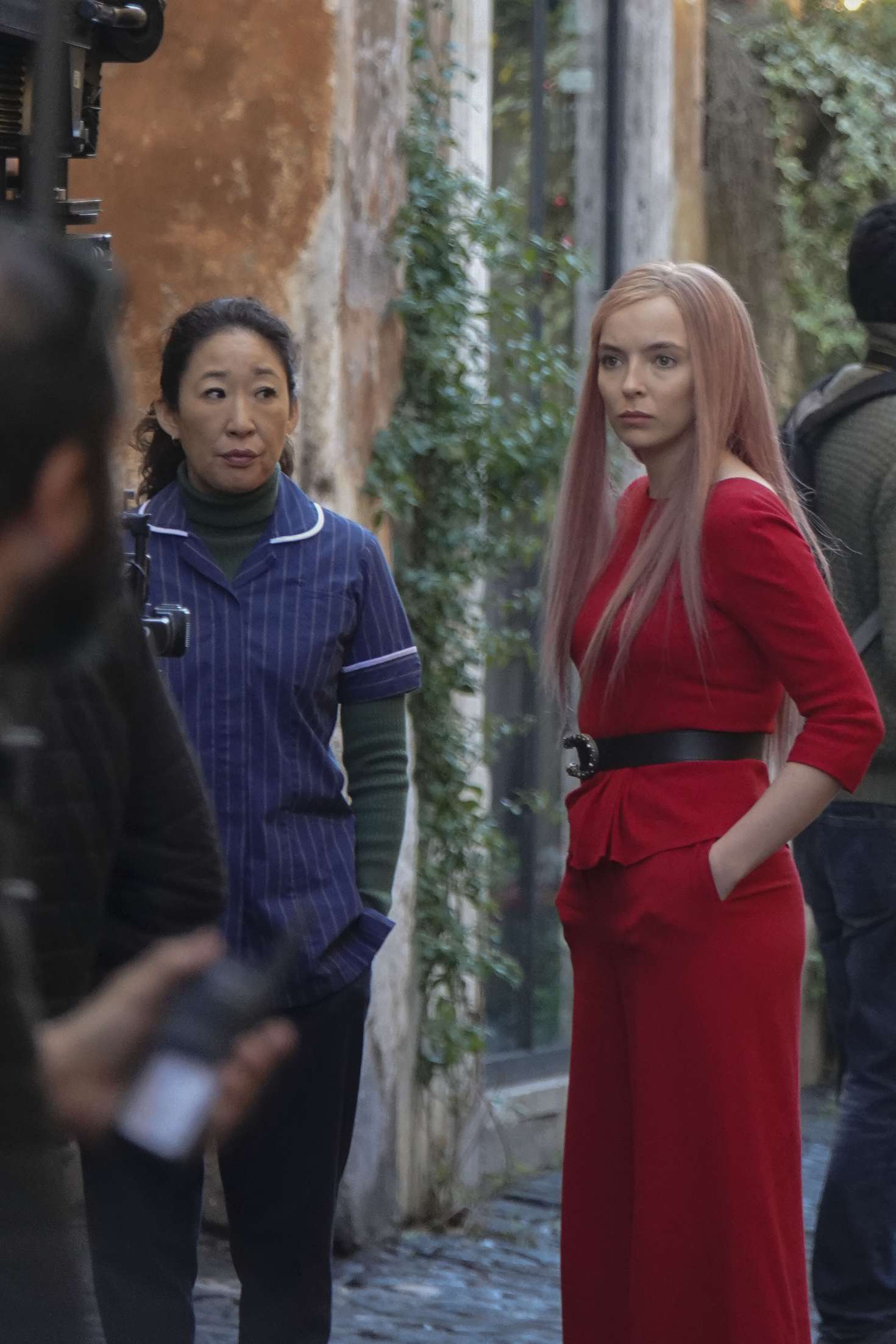 Jodie Comer and Sandra Oh - On the set of 'Killing Eve' in Rome
