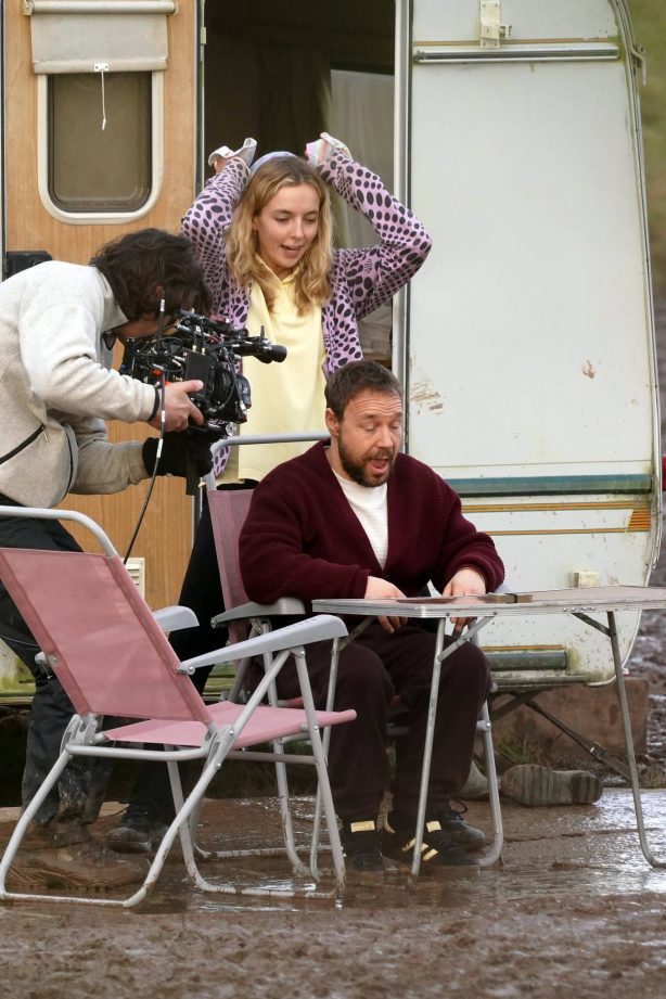 Jodie Comer - With Stephen Graham on set of COVID 19 drama 'Home' in Liverpool