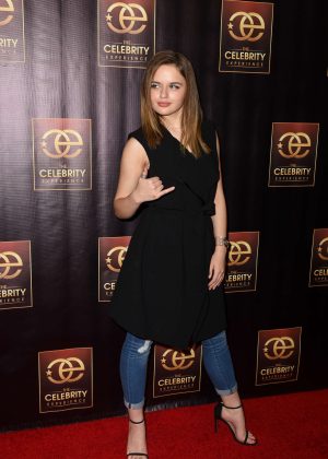 Joey King - The Celebrity Experience Q&A Panel in Los Angeles