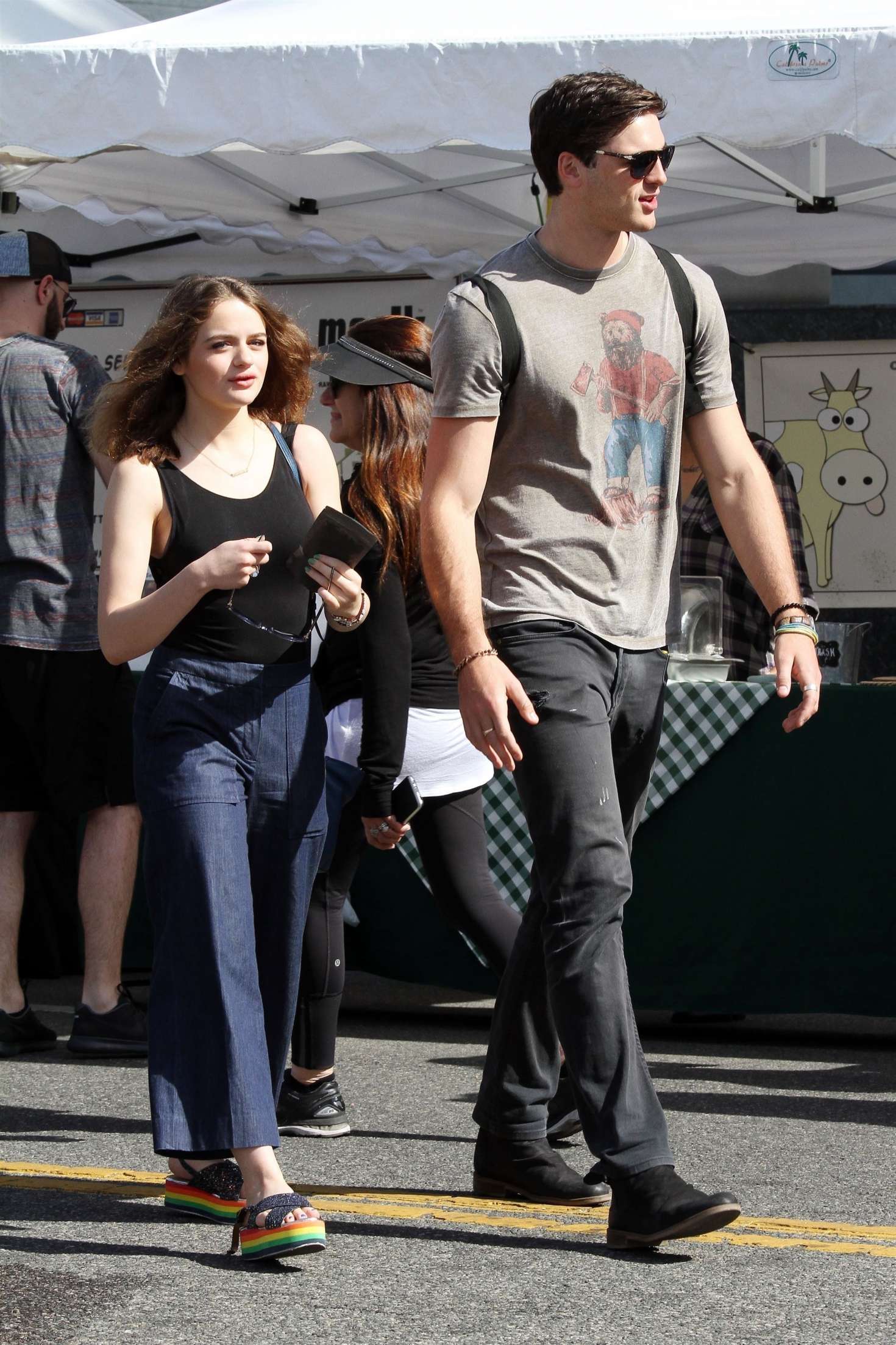 Joey King with boyfriend Jacob Elordi at the Farmers ...