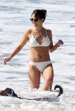 Jordana Brewster - In bikini with boyfriend Mason Morfit on Santa Monica beach