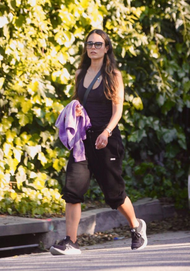 Jordana Brewster - Looking sporty on Her Walk