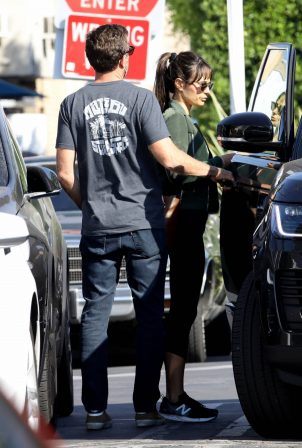 Jordana Brewster - Out for lunch with her boyfriend in West Hollywood