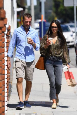 Jordana Brewster - Seen at the Brentwood Country Mart