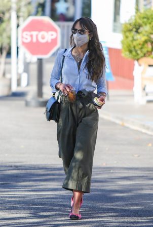 Jordana Brewster - Spotted while out on a coffee run in Brentwood
