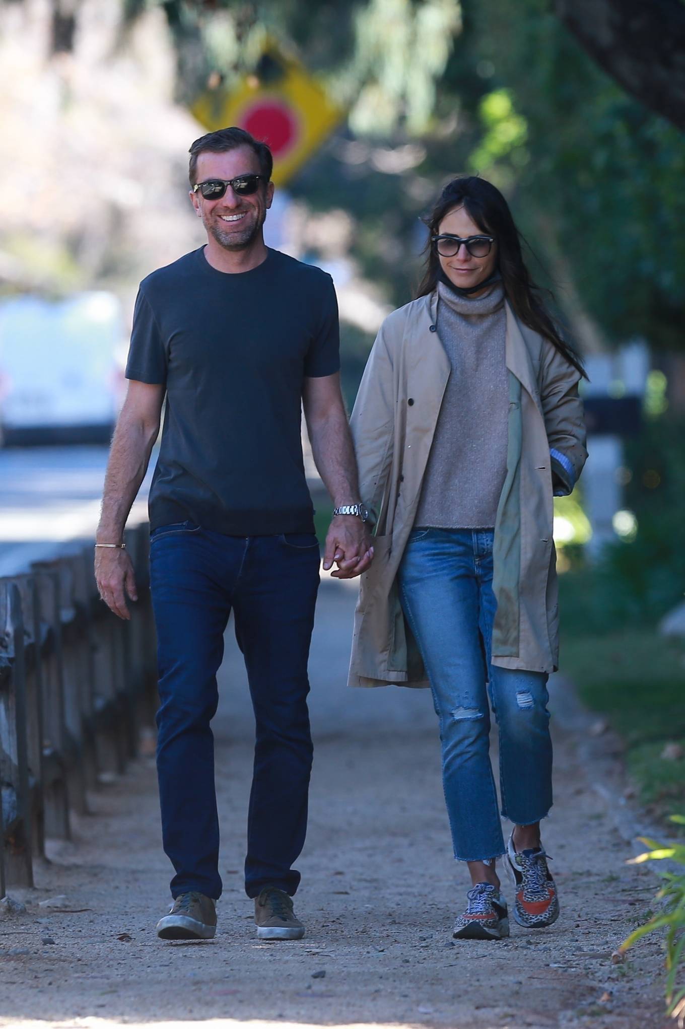 Jordana Brewster - Steps out for a morning walk in Brentwood