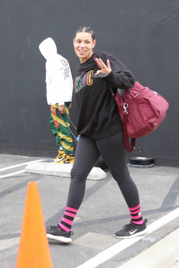 Jordin Sparks - In grey leggings leaving practice dance studio in Los Angeles
