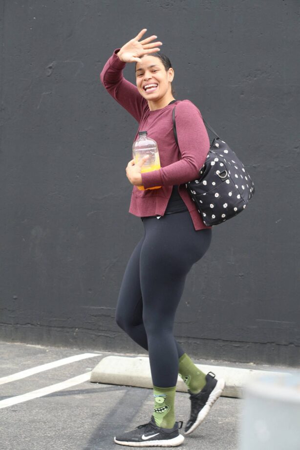 Jordin Sparks - Is all smiles as she leaves the DWTS studio in Hollywood