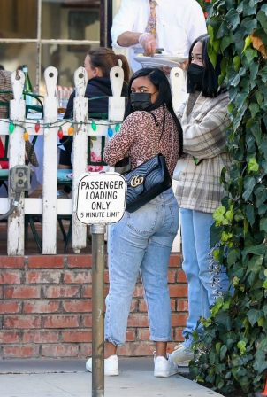 Jordyn Woods - Lunch with friends at The Ivy in West Hollywood