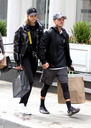 Josephine Skriver and boyfriend Alexander DeLeon Shopping in New York