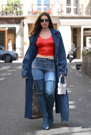Julia Fox - Pictured in Paris during Haute Couture Paris Fashion Week 2022