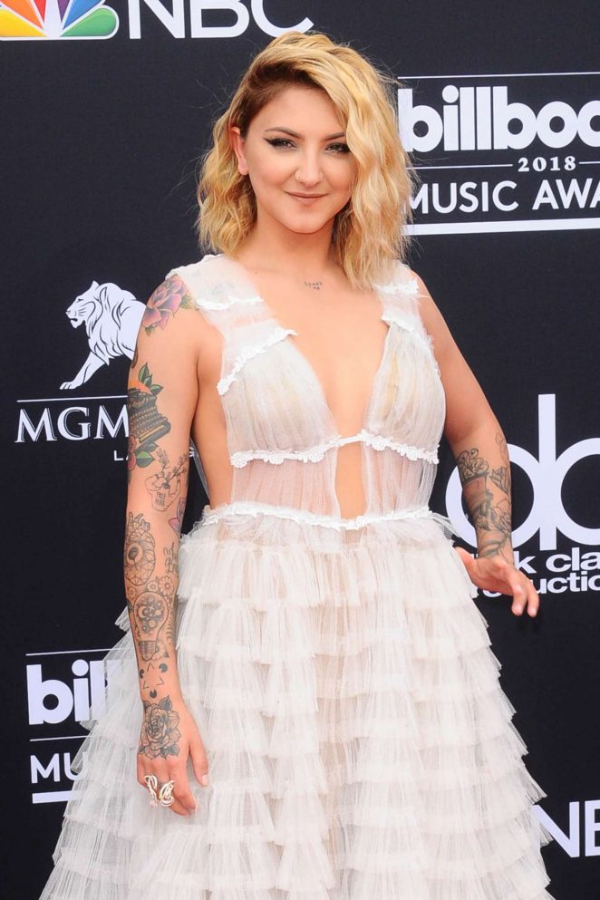 Julia Michaels - Billboard Music Awards 2018 in Las Vegas