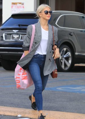 Julianne Hough - Shopping at Urban Outfitters in Studio City