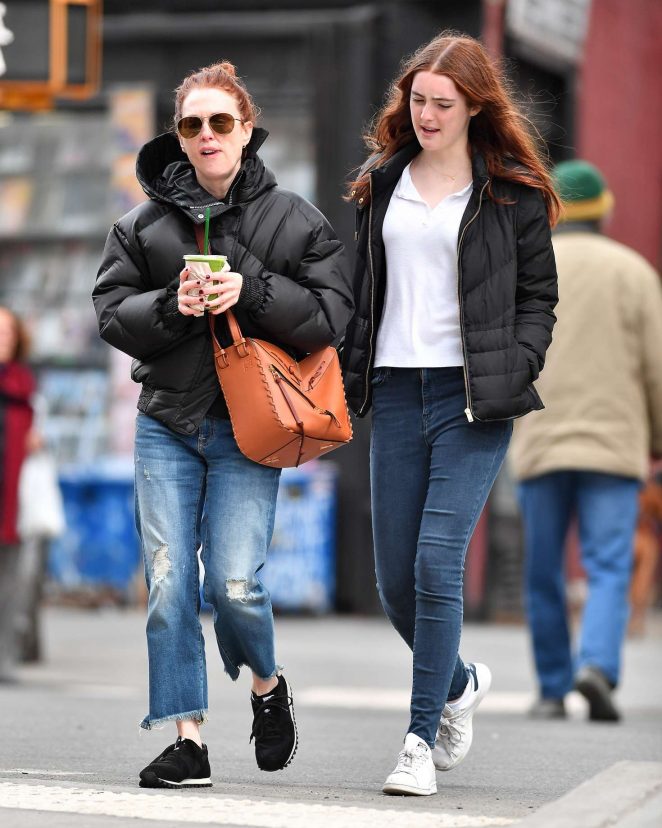 Julianne Moore and Liv Freundlich get a green drink in New York City