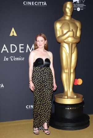 Julianne Moore - Cinecittà And Academy Of Motion Picture, Art and Science Dinner