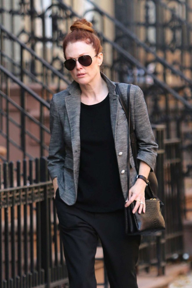 Julianne Moore - Out in the West Village