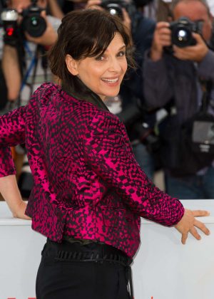 Juliette Binoche - 'Slack Bay' Photocall at 69th annual Cannes Film Festival