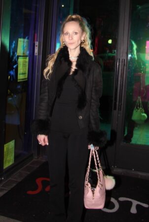 Juno Temple - Leaving concert at the Troubadour in West Hollywood