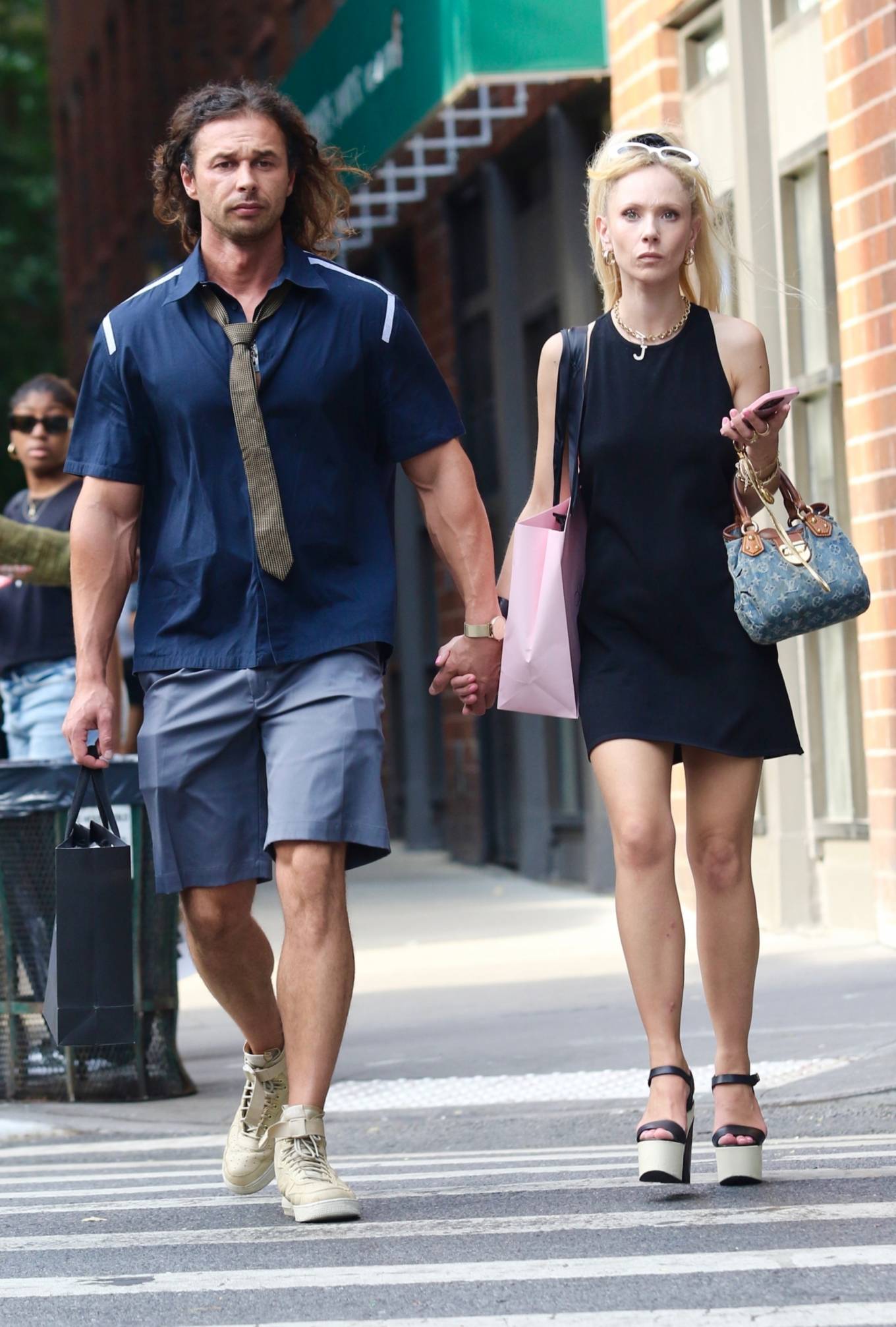 Juno Temple 2022 : Juno Temple – With her mystery boyfriend out in Manhattan’s Soho area-12