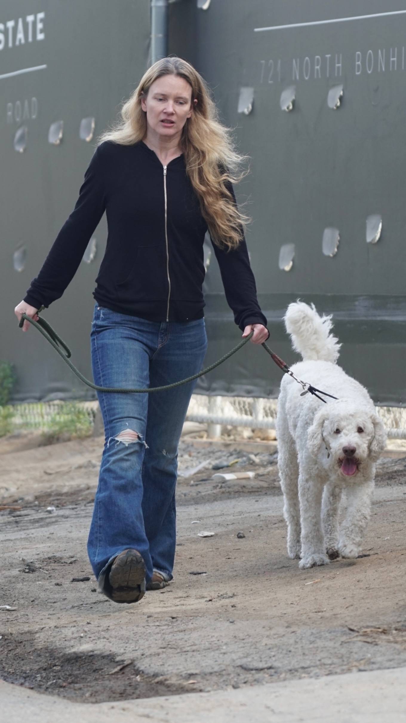 Justine Musk - Elon Musks Ex Wife Justine Musk seen walking her dog in Brentwood