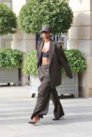 Justine Skye - Spotted at Ritz Hotel in Paris