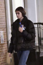 Kaia Gerber - Arriving back at her apartment in New York