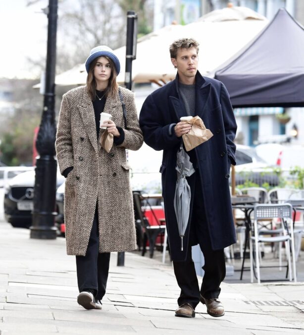 Kaia Gerber - Grabs a coffee on Valentine's day in North London