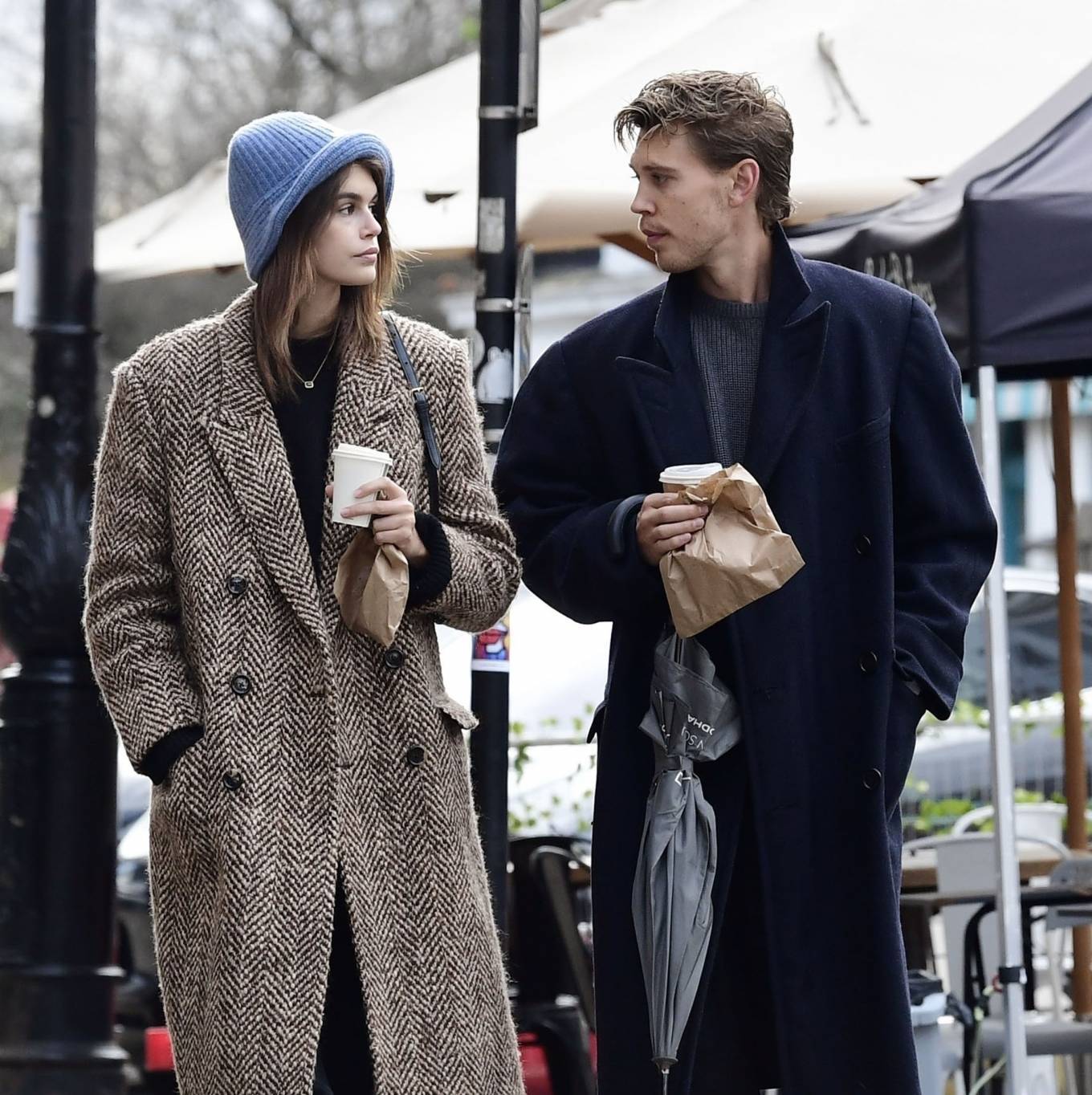 Kaia Gerber 2022 : Kaia Gerber – Grabs a coffee on Valentines day in North London-05