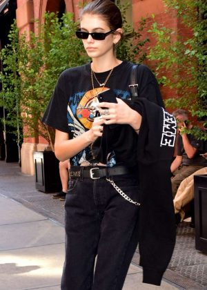 Kaia Gerber - Leaves her hotel in New York