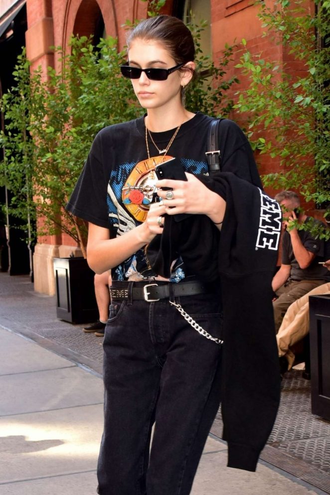 Kaia Gerber - Leaves her hotel in New York