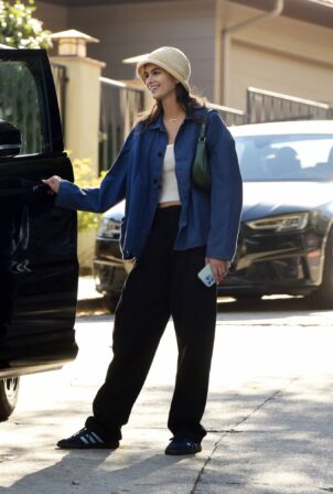 Kaia Gerber - Seen while shopping in Los Angeles