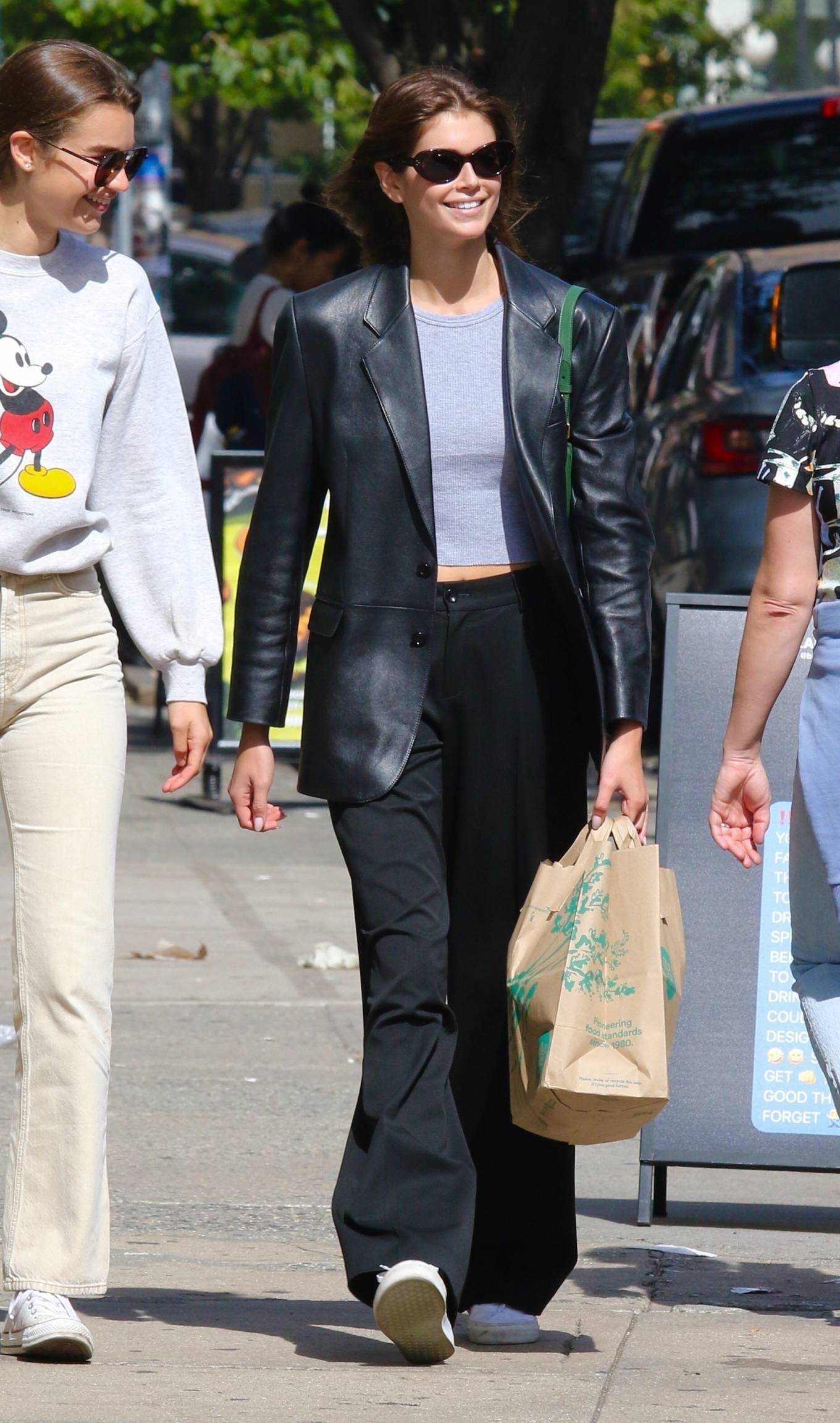 Kaia Gerber 2021 : Kaia Gerber -Shopping at Whole Foods in New York-01