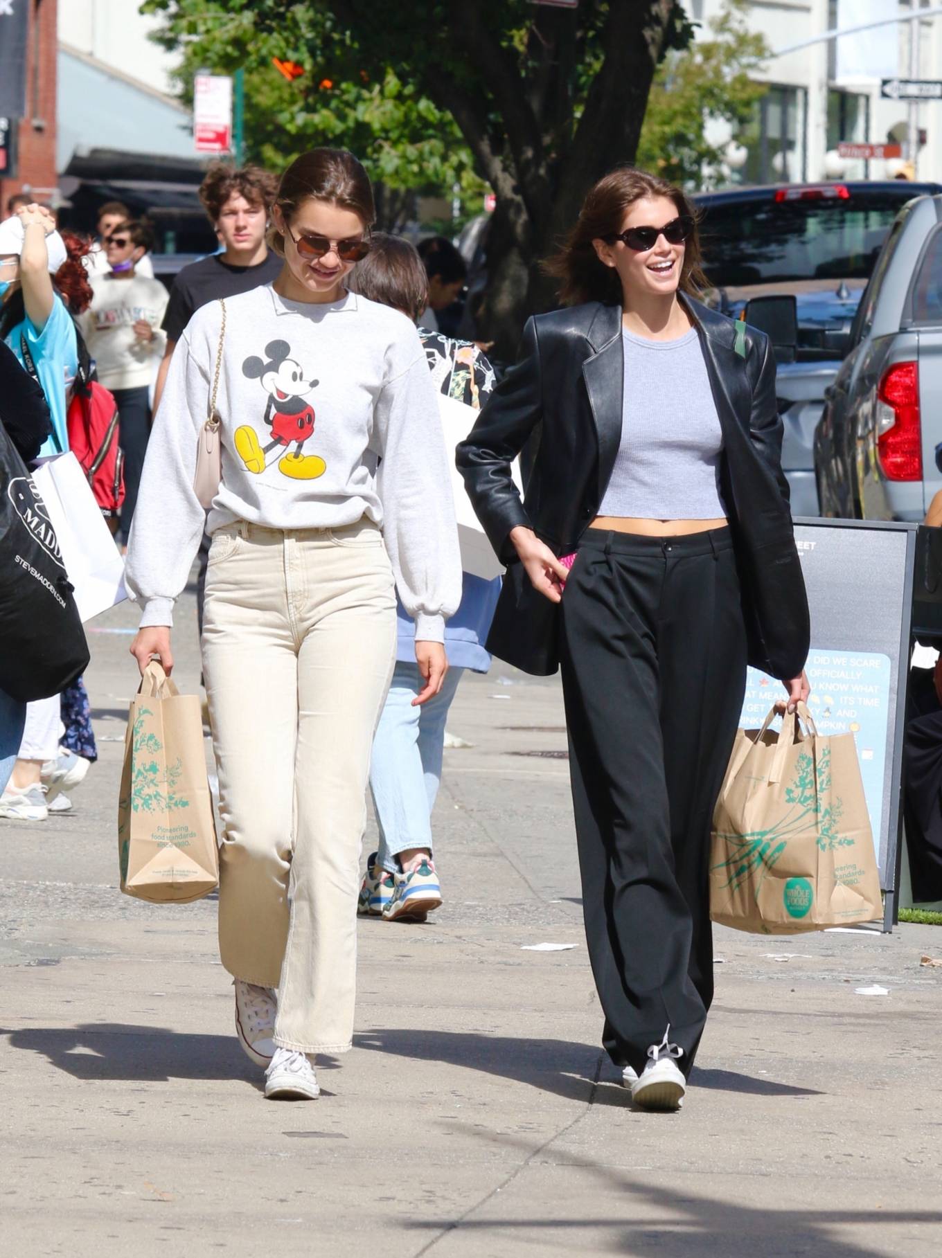 Kaia Gerber 2021 : Kaia Gerber -Shopping at Whole Foods in New York-05
