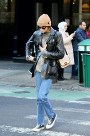 Kaia Gerber - Wearing a Louis Vuitton bag in NYC