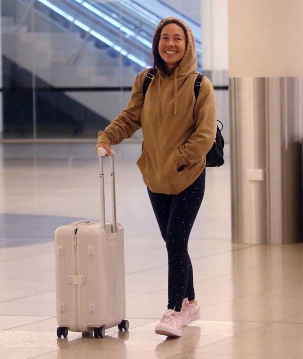 Kalani Miller - Arrives at Perth Airport