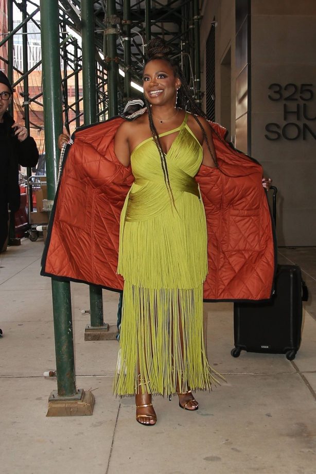 Kandi Burruss - Arriving to Watch what happens live with Andy Cohen in New York