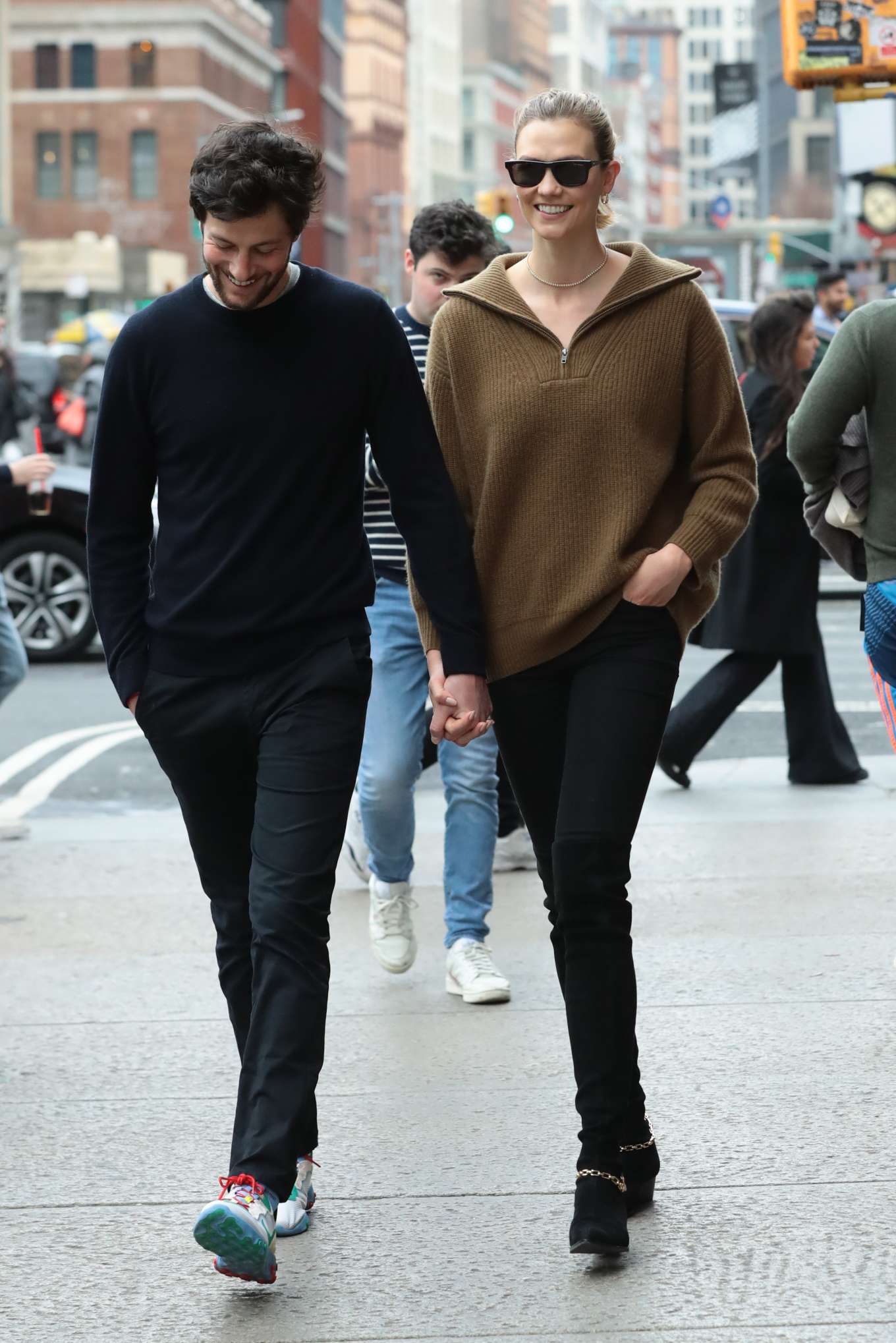 Karlie Kloss and Joshua Kushner – Out in New York | GotCeleb