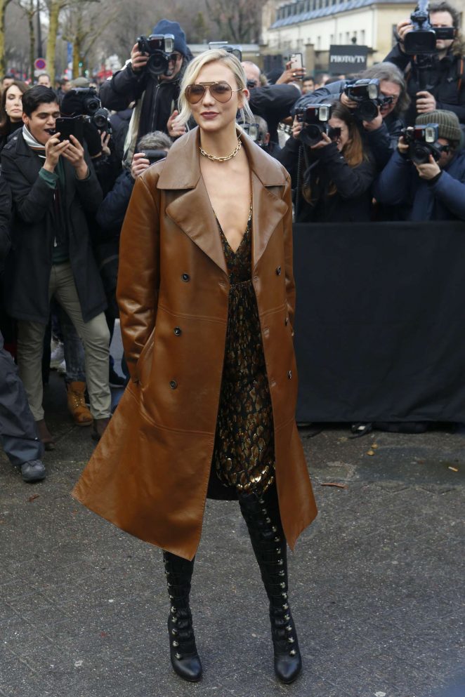 Karlie Kloss - Arriving at Valentino Fashion Show 2018 in Paris