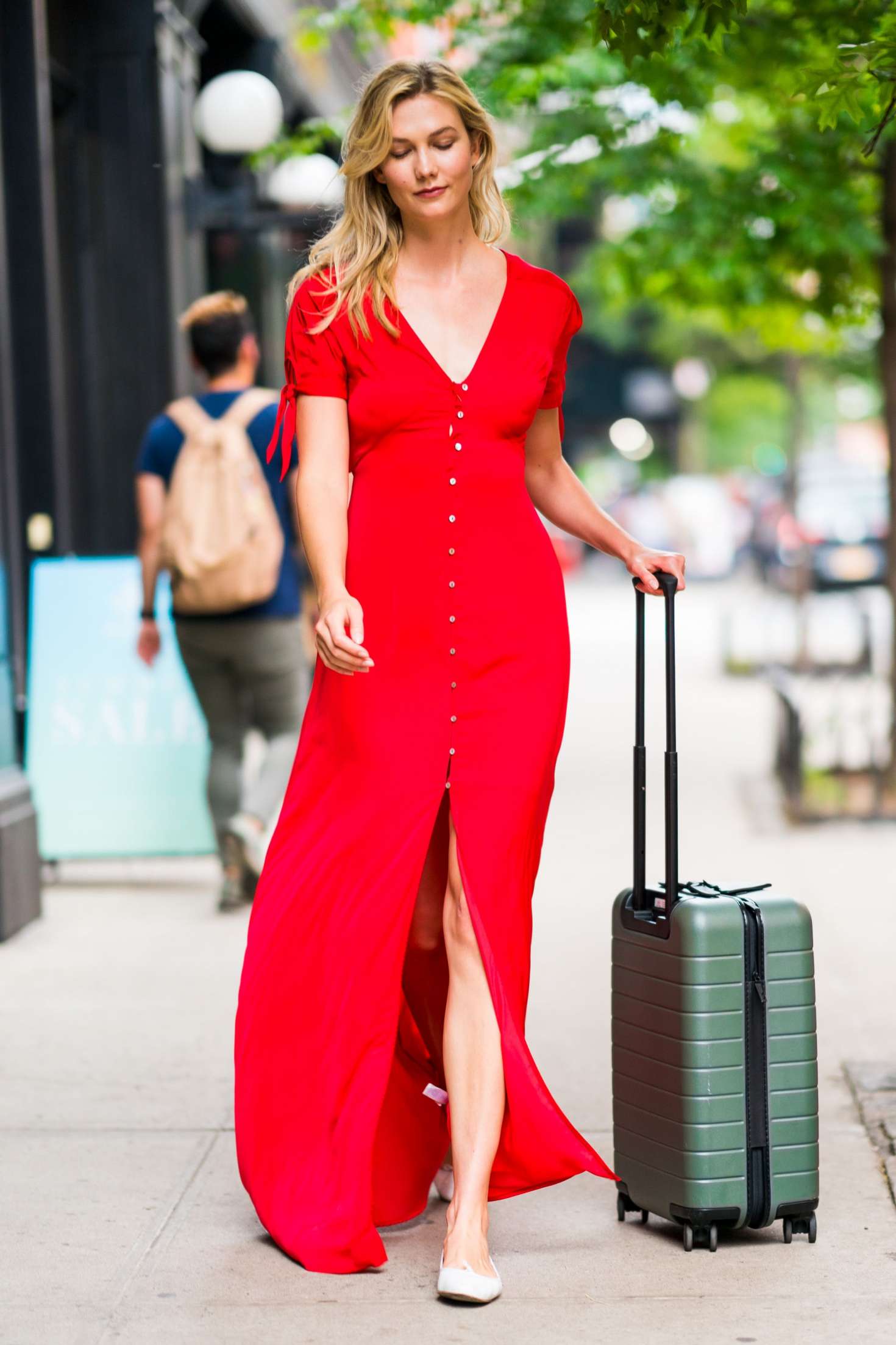 Karlie Kloss In Red Dress 10 Gotceleb