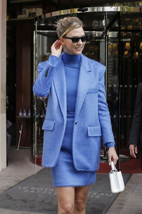 Karlie Kloss - Leaving her hotel in Paris